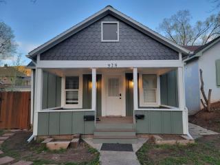 Charming, Historic! Walking Distance to Town! - Glenwood Springs - 0