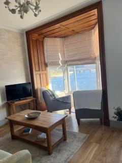 Wynnstay Apartment, Harbour and Mountain Views - Barmouth - 3
