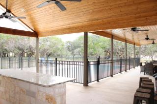 Living Life Frio Premier Rental Homes - Concan - 2