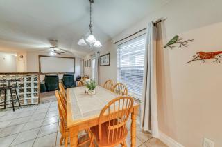 Pool Access and Fenced Yard San Antonio Family Home - San Antonio - 5