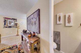 Ruidoso Home with Patio, Walk to Restaurants! - Ruidoso - 4