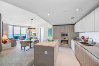 Live The Perfect Vacations in a Condo From The High - Hollywood - 8