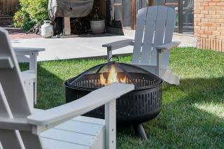 Elegant 3BR Oasis in Dundee Close to Downtown - 4