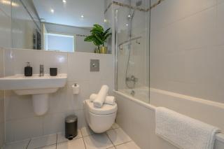 Central Luxury Apartment - Perfect for business stays - Leeds - 4