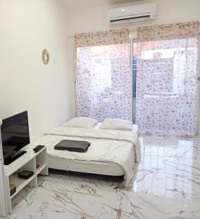 Modern guest house - Fos-sur-Mer - 1