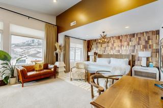 Sundance by the Lake - 2