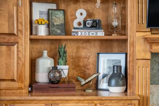 Stunning 5BR Villa Large Hot Tub & Scenic Yard -  - 1