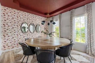 6BR Luxury Stay Prime Spot Games & More - 1