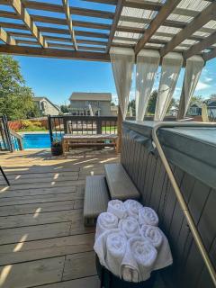 Relax in Style 5BR Home Hot Tub & Games - Omaha - 9