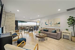 The California - On Top of San Diego in a Hot Tub - 6