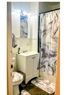 Cozy Home By University Circle VA,CC & Museum - 2