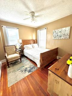 Cozy Home By University Circle VA,CC & Museum - 4