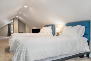 Benson's Cozy 3-BR Retreat with BBQ Grill - Omaha - 8