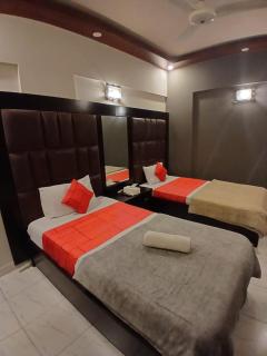 Hometown Apartments & Rooms - 3