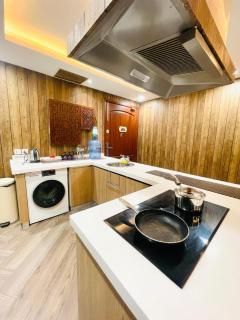 Studio Apartment in Gold Crest Mall - DHA Lahore - 8