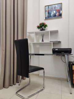 Elegant Fresh 1BR with Heated Pool, just steps from Mall, Restaurants & Fitness center - Dubai - 8