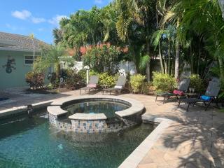 Tropical Oasis 10th - Bradenton - 0