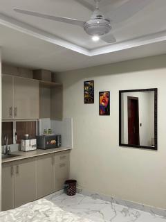 UrbanBnB - Cozy Studio in Islamabad - Rawalpindi - 7