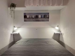 T1 avec terrasse, parking & climatisation à Balaruc-les-Bains - FR-1-553-283 - 7