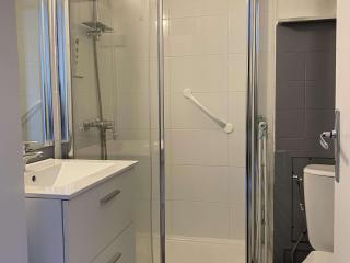 T1 avec terrasse, parking & climatisation à Balaruc-les-Bains - FR-1-553-283 - 1