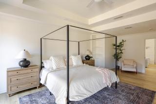 Stylish and spacious 3 bedroom house - - 3