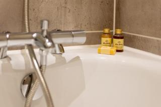 Stylish Modern Apartment - Bristol - 2