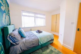 Bright & Elegant House Near City Centre and Stadium - Cardiff - 2