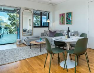 Stunning Viaduct Apartment with Harbour views - Auckland - 0