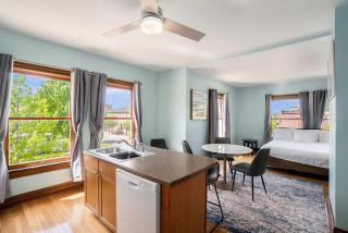 Grand Harbor Apartments 3 - 200 - Grand Haven - 4