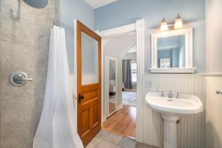 Grand Harbor Apartments Unit 4 - 200 - Grand Haven - 2