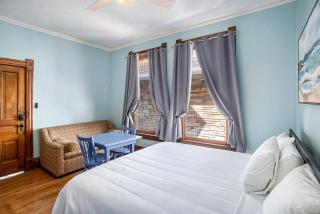 Grand Harbor Apartments Unit 2 - 200 - Grand Haven - 2
