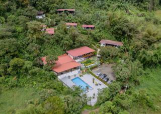 Las Terrazas de Dana Boutique Lodge & Spa - Mindo - 0