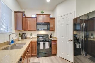3 Mi to Downtown WFH-Friendly ABQ Townhome! - Albuquerque - 4