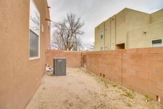 4 Mi to UNM Convenient Albuquerque Townhome! - Albuquerque - 8