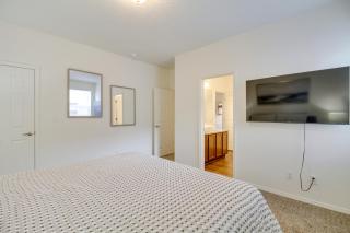 4 Mi to UNM Convenient Albuquerque Townhome! - Albuquerque - 1