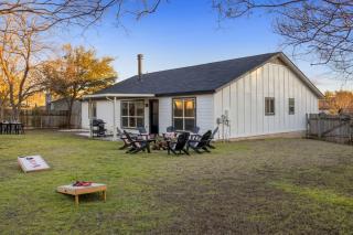 Lux 3BR Sleeps 10 Near Q2 Stad with Fire Pit & BBQ - Austin - 7