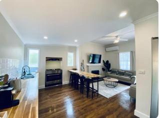 The Blue Cottage - 5