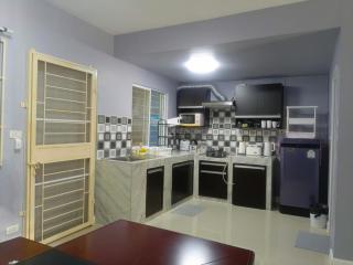 Private Room in a Shared Homestay - 0