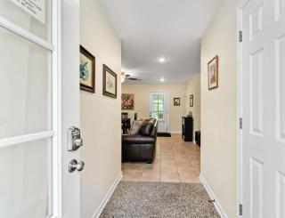 Woodland Pines Cottage-Cozy Cottage for Dogs Hot Tub - 4