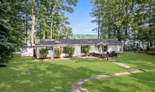 Picture Perfect Dual Home on the Lake - - 2