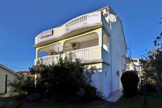 Apartments with parking space Lopar, Rab - 21732 - 0