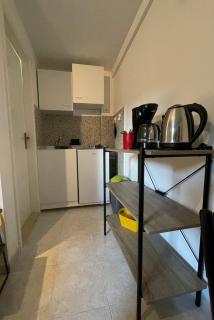 Apartments with a parking space Omis - 23914 - 2