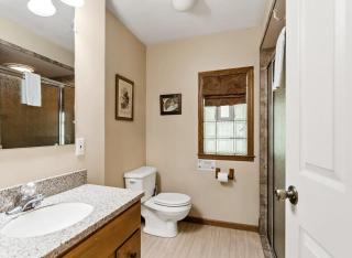 Dog-Friendly Nature Escape with Hot Tub and Fire Pit - 1