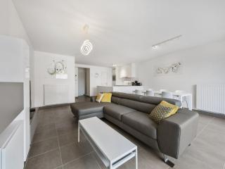 Apartment in Belgium near Zeedijk Beach - Koksijde - 1