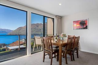 Quiet Home with Stunning Lake & Mountain Views - Queenstown - 1