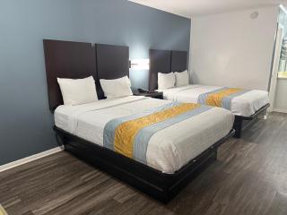 Smith Motel - Calhoun - 9