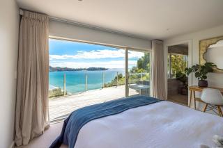 GARRATT VIEW - Coast & Country - - 3