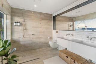 GARRATT VIEW - Coast & Country - - 1