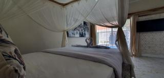 Villa Frangepani, Private Pool, 3 Bedroom, 2 Bath, Fully Equipped, Billiard Table, Home theatre, at Sumba Paradise Bech Resort - 7