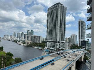 Amazing 2B 2B Luxury Beach Apmt - Hallandale Beach - 5